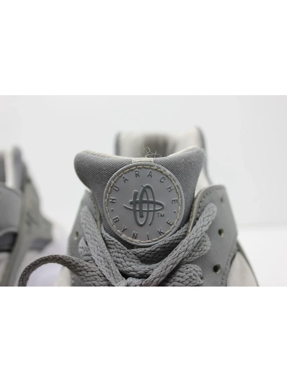 Nike Huarache Free Run 2016 Varsity Gray white Leather 654275-012 Youth Size 6.5
